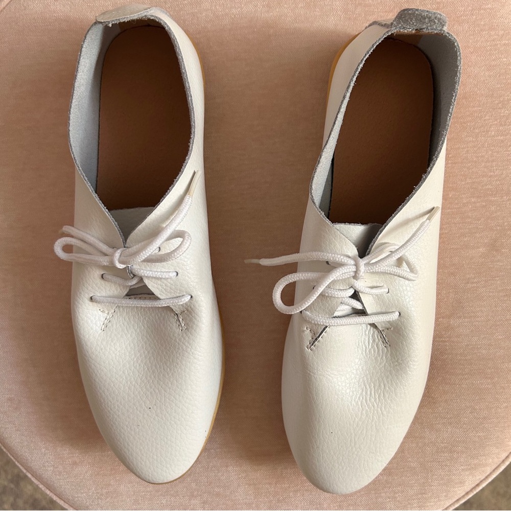 White Leather Rock Star Shoes~Super Comfy~Size 41 EUR~US Woman 9~US Men 7.5~NEW!